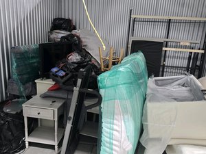 10 x 10 storage unit in Philadelphia, PA
