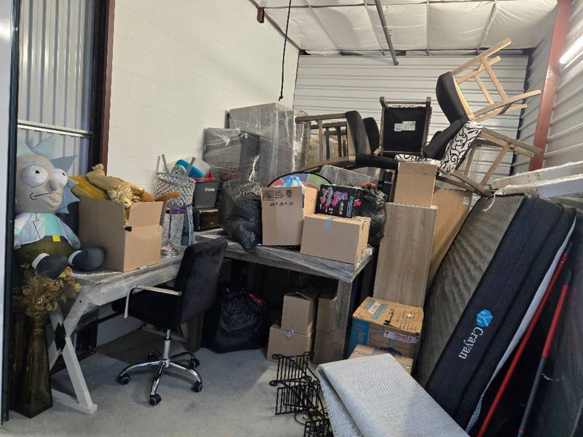 10 x 15 storage unit in Missouri City, TX