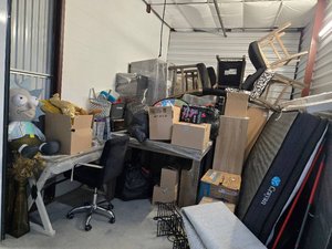 10 x 15 storage unit in Missouri City, TX