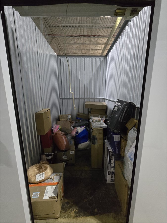 4 x 10 storage unit in Euclid, OH