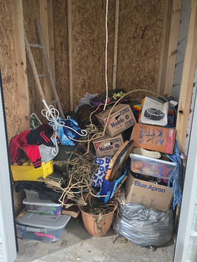 5 x 5 storage unit in Melrose Park, IL