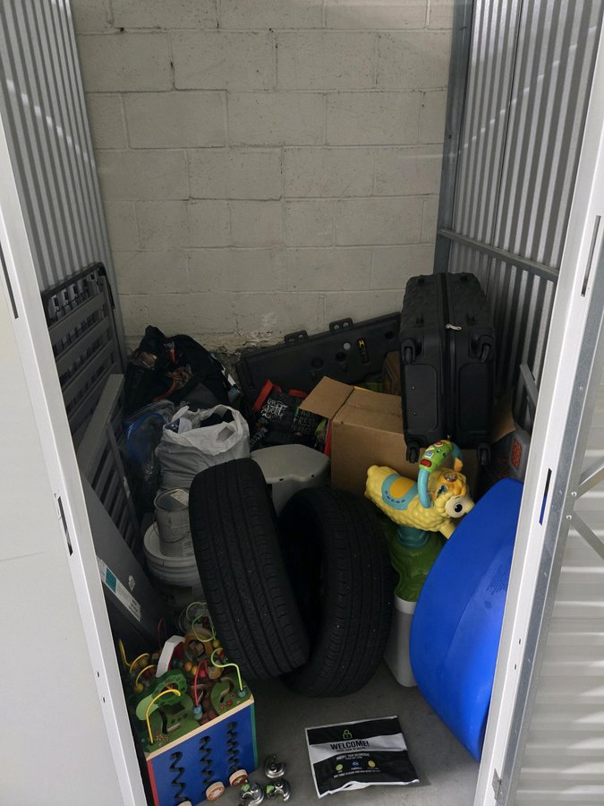5 x 5 storage unit in Philadelphia, PA