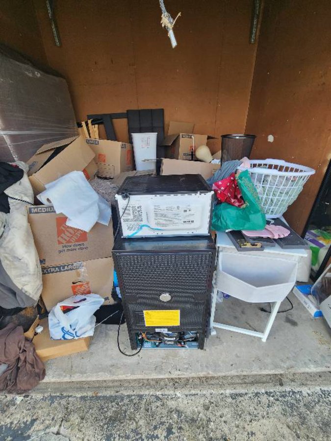 10 x 10 storage unit in Houston, TX