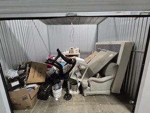 10 x 10 storage unit in Euclid, OH