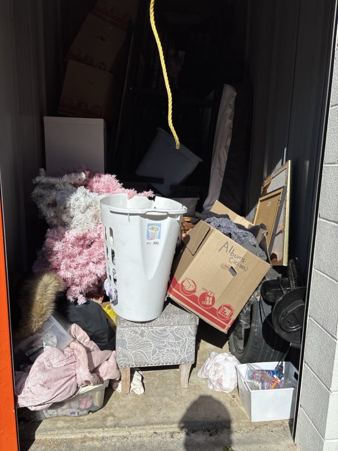 5 x 10 storage unit in Whitehall, PA