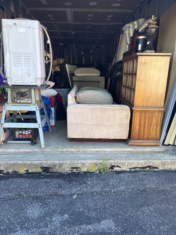 10 x 30 storage unit in Whitehall, PA