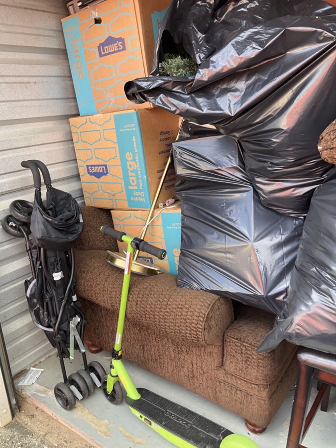 10 x 10 storage unit in Mobile, AL