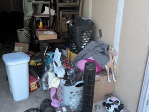 8 x 25 storage unit in Hollister, CA