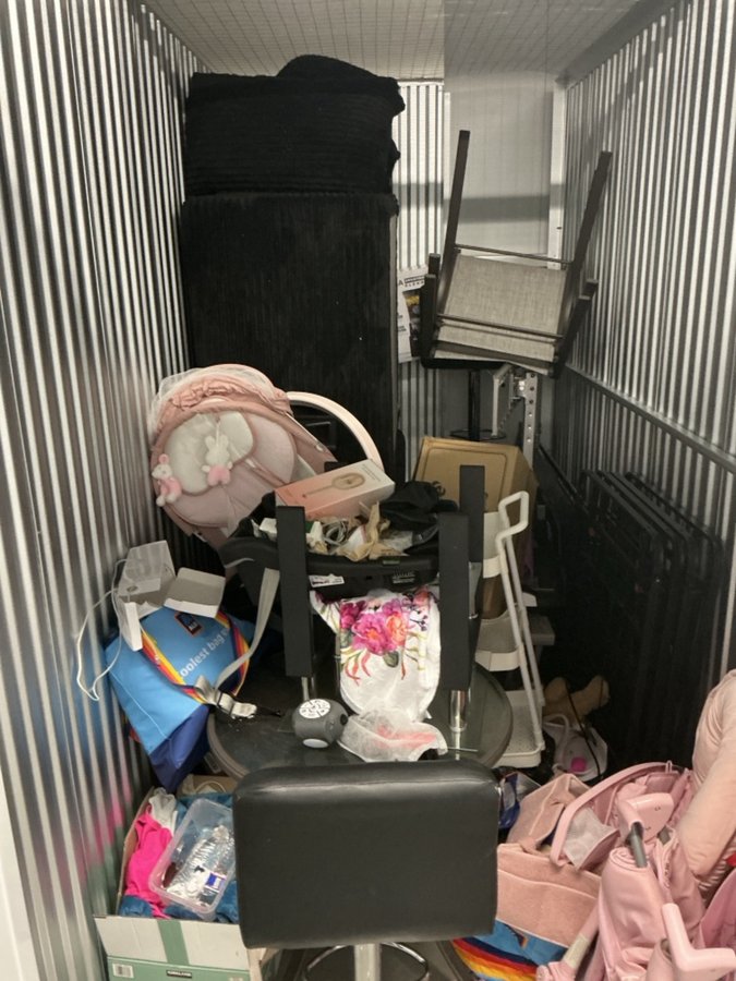 5 x 10 storage unit in Lexandria, VA