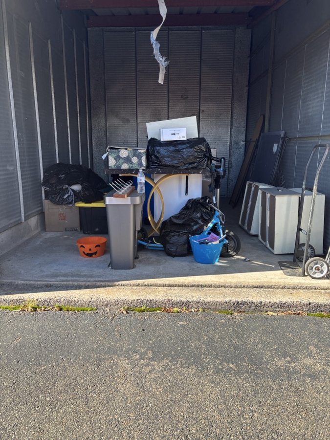 10 x 15 storage unit in Montgomeryville, PA