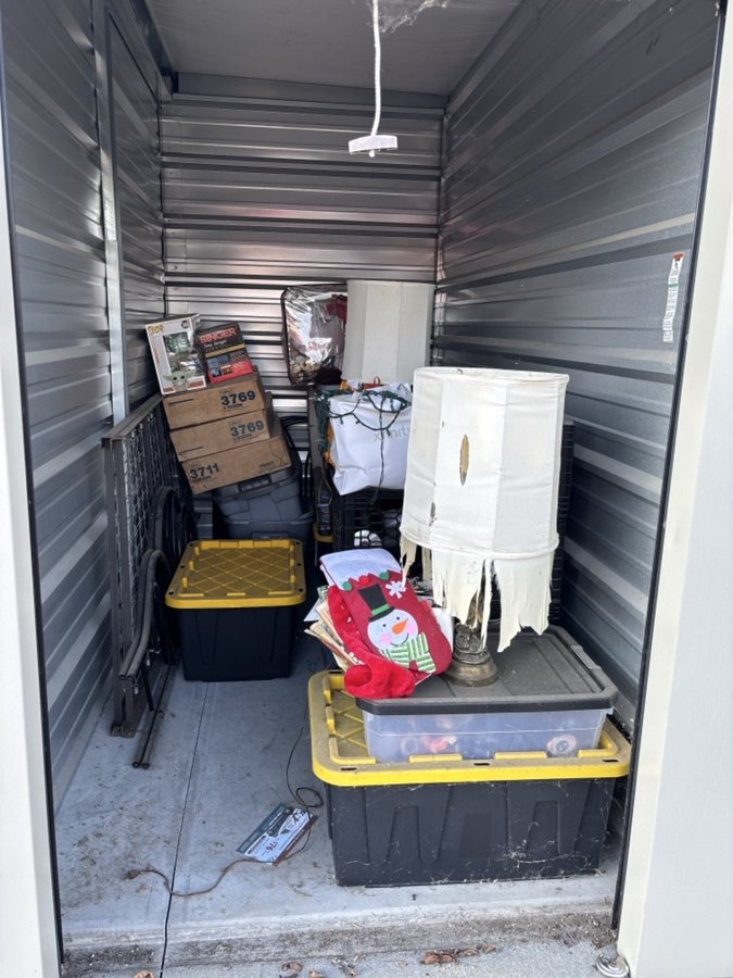 5 x 10 storage unit in Easton, PA