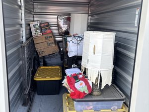5 x 10 storage unit in Easton, PA