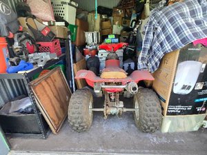 10 x 15 unit in Fallbrook