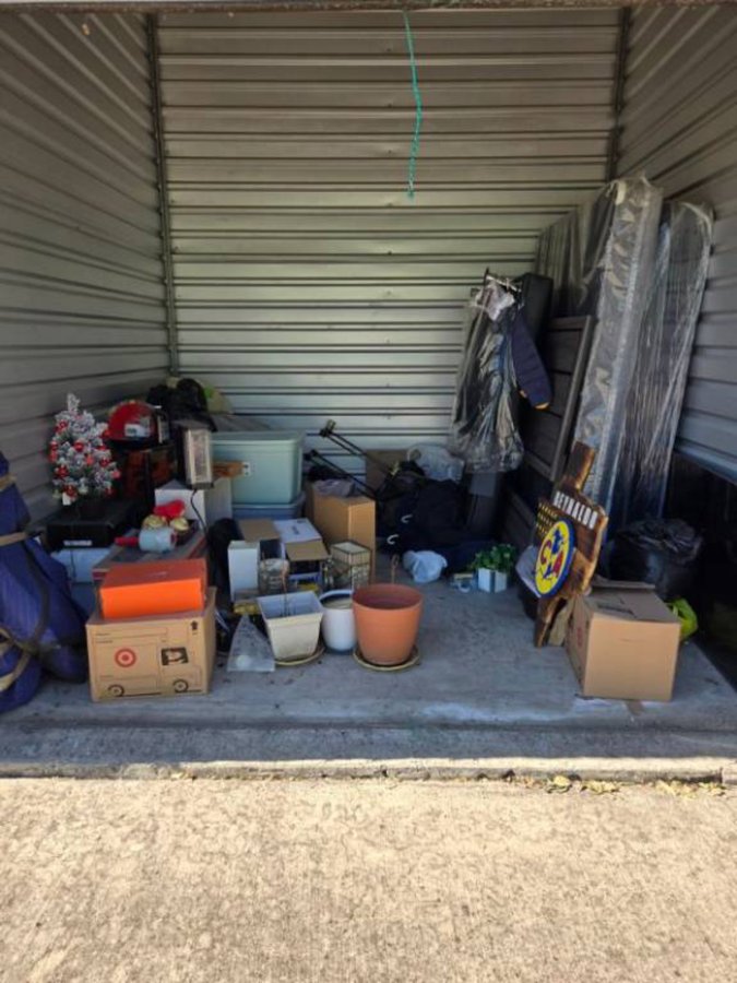 10 x 10 storage unit in Duncanville, TX