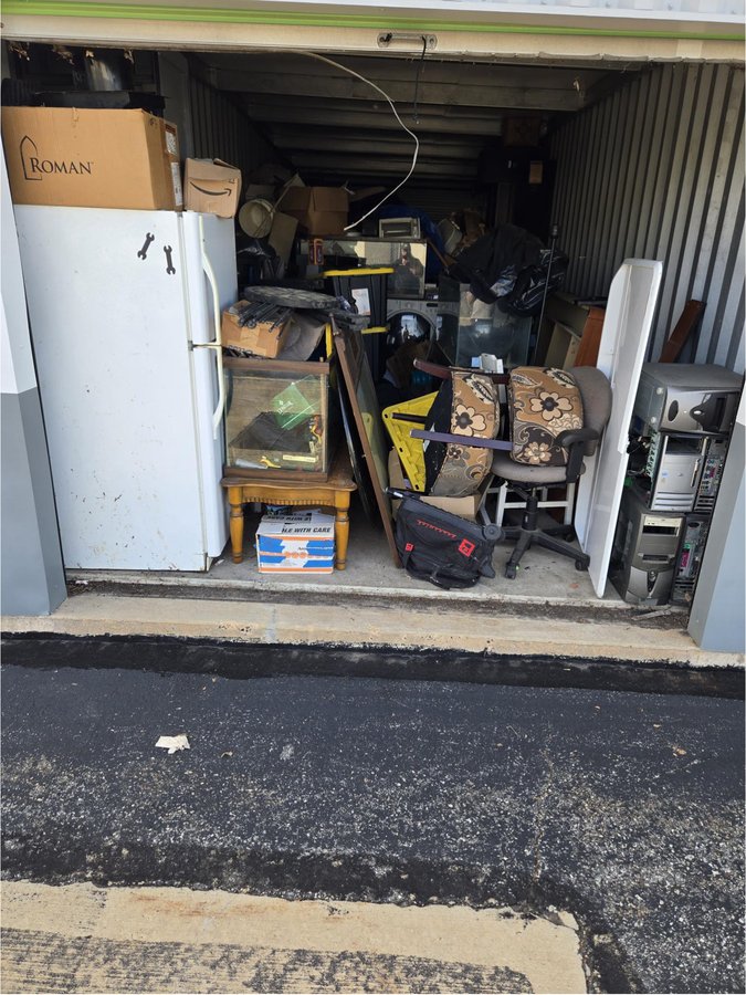 10 x 30 storage unit in Collegeville, PA