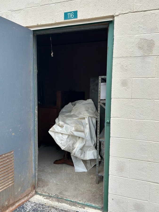 10 x 10 storage unit in Tulsa, OK