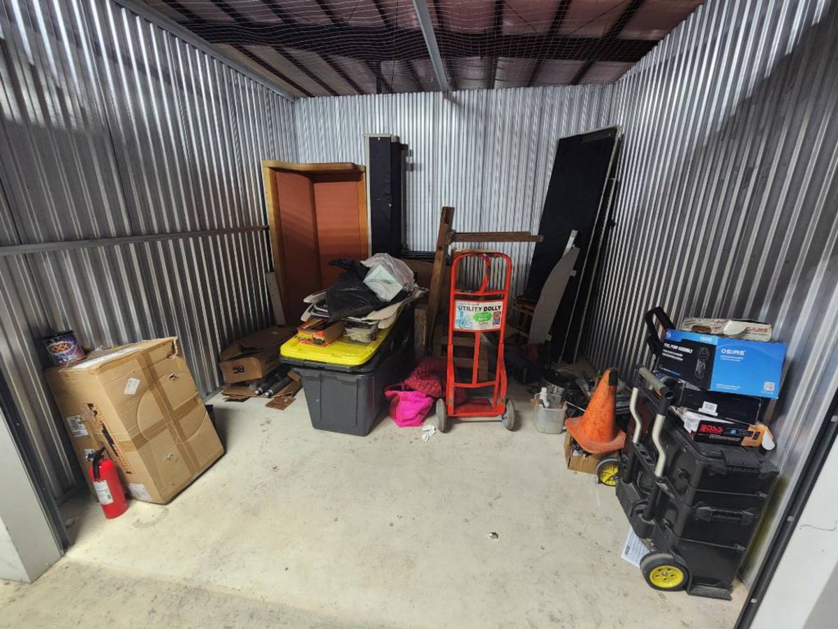 10 x 10 storage unit in Houston, TX