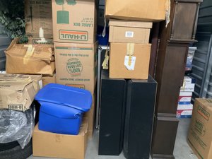 10 x 7 storage unit in Northridge, CA