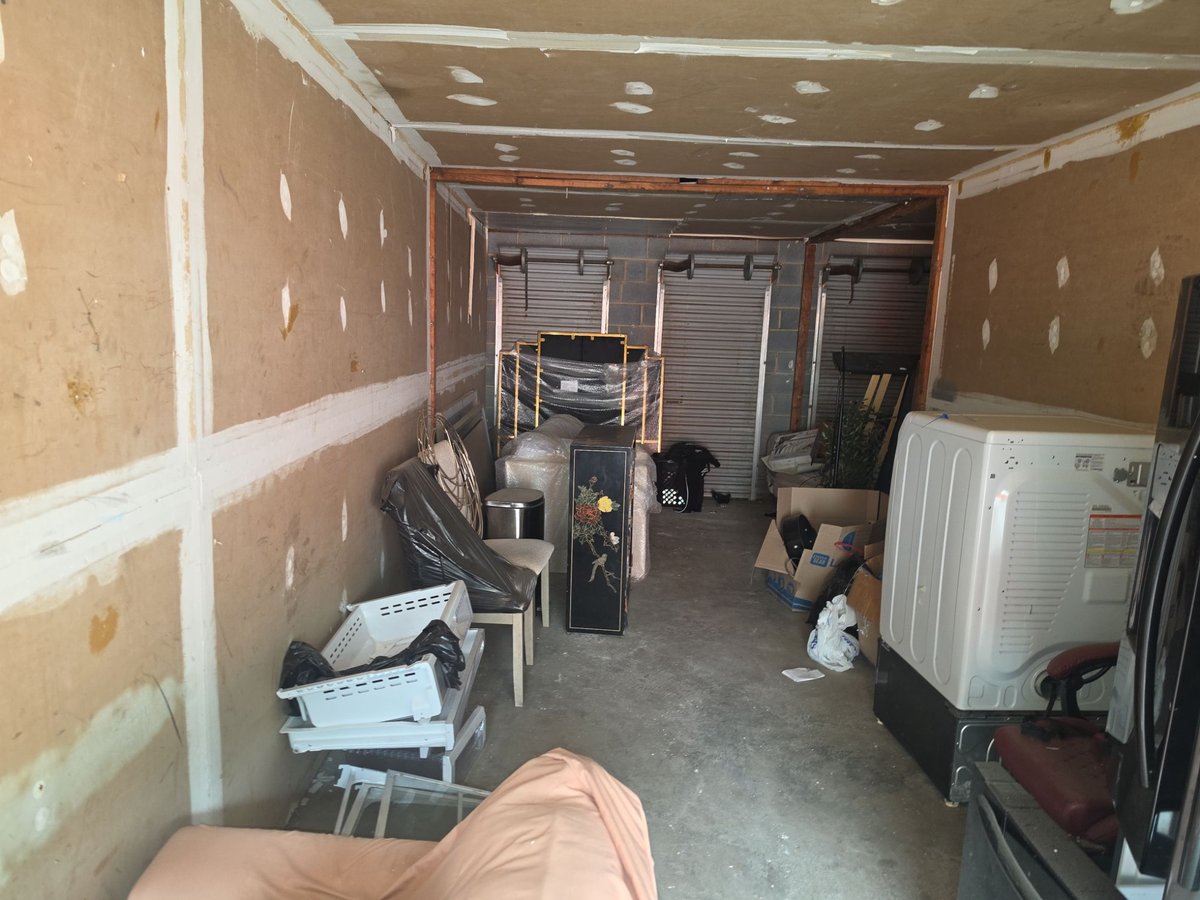 10 x 30 storage unit in Charlotte, NC