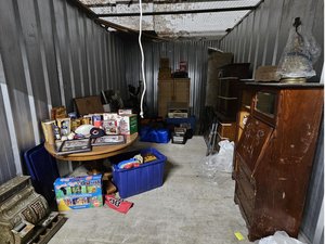 10 x 18 storage unit in Chicago, IL