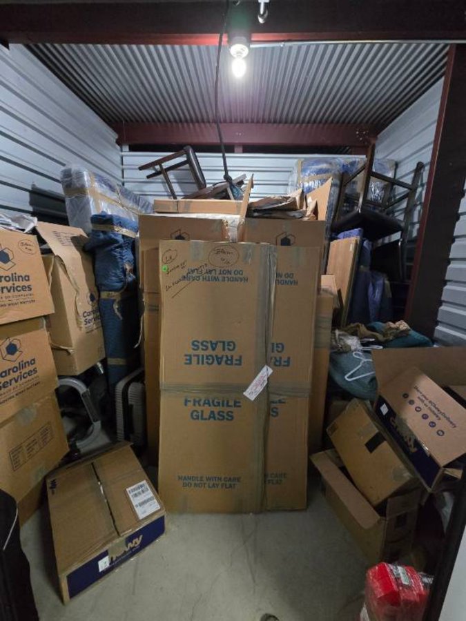 10 x 10 storage unit in Metairie, LA