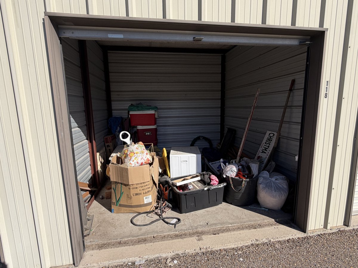 10 x 10 storage unit in Alamo, TX