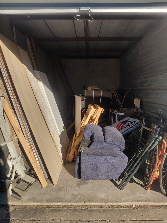 10 x 20 storage unit in Plano, TX