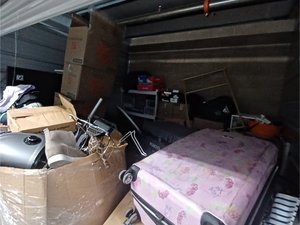 10 x 10 storage unit in Elk Grove, CA