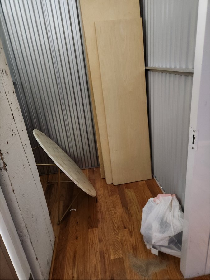 5 x 5 storage unit in Chicago, IL