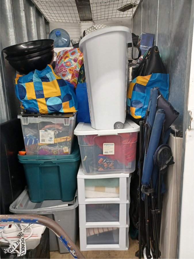 4 x 7 storage unit in Honolulu, HI