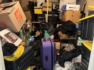 10 x 15 storage unit in Northridge, CA