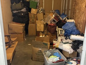 10 x 15 storage unit in Northridge, CA