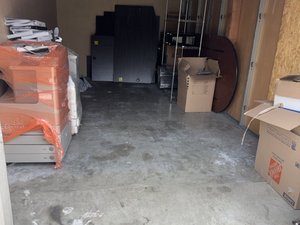 10 x 20 storage unit in Northridge, CA