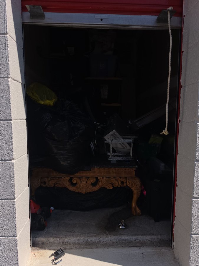 5 x 10 storage unit in Lexington, NC