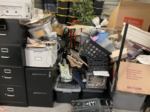 10 x 15 storage unit in Valencia, CA