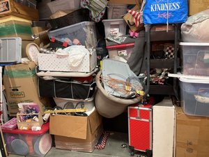 10 x 15 storage unit in Santa Clarita, CA