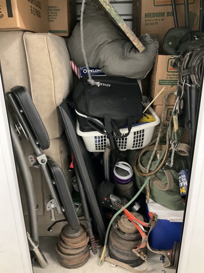 5 x 5 storage unit in Valencia, CA