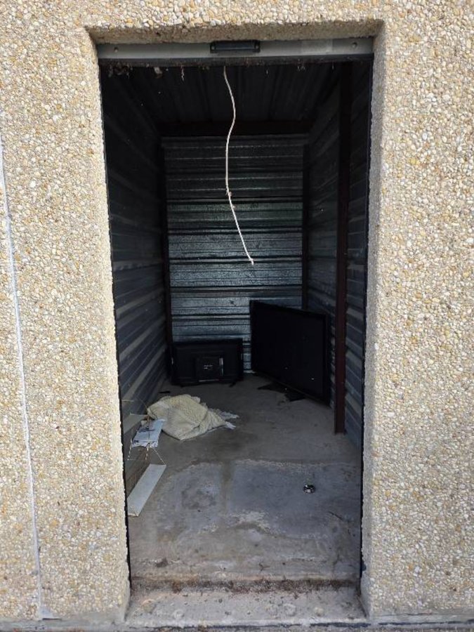 5 x 10 storage unit in San Antonio, TX