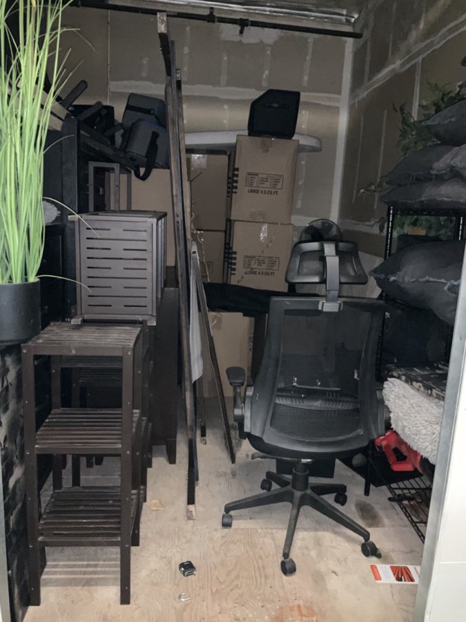 10 x 15 storage unit in Tujunga, CA