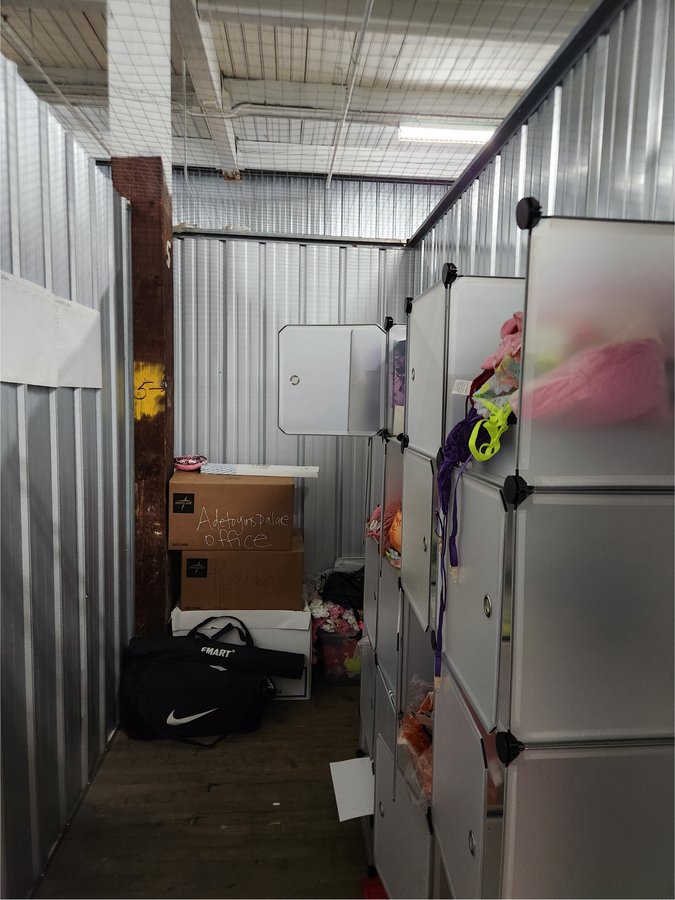 5 x 10 storage unit in Chicago, IL