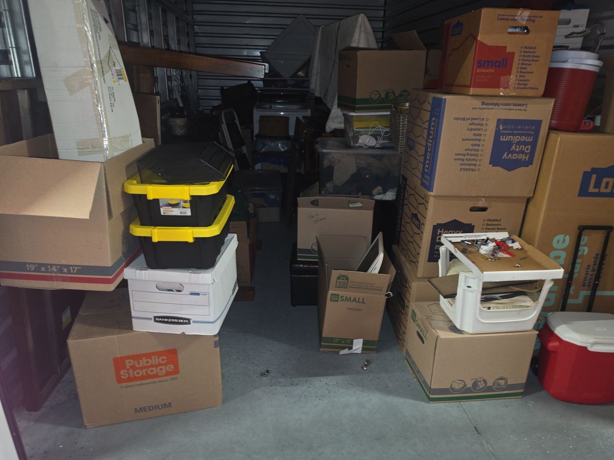 10 x 20 storage unit in Concord, NC