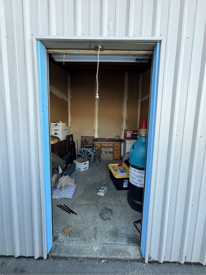 10 x 12 storage unit in Sutherlin, OR