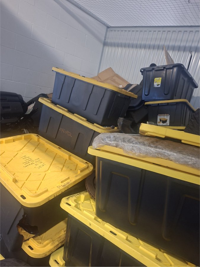 10 x 10 storage unit in Minneapolis, MN