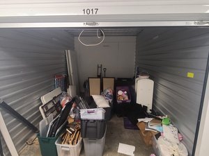 10 x 14 storage unit in Issaquah, WA