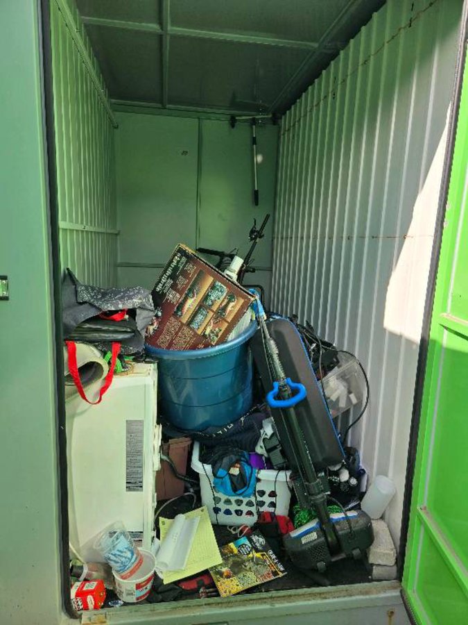 10 x 7 storage unit in Sandy, UT
