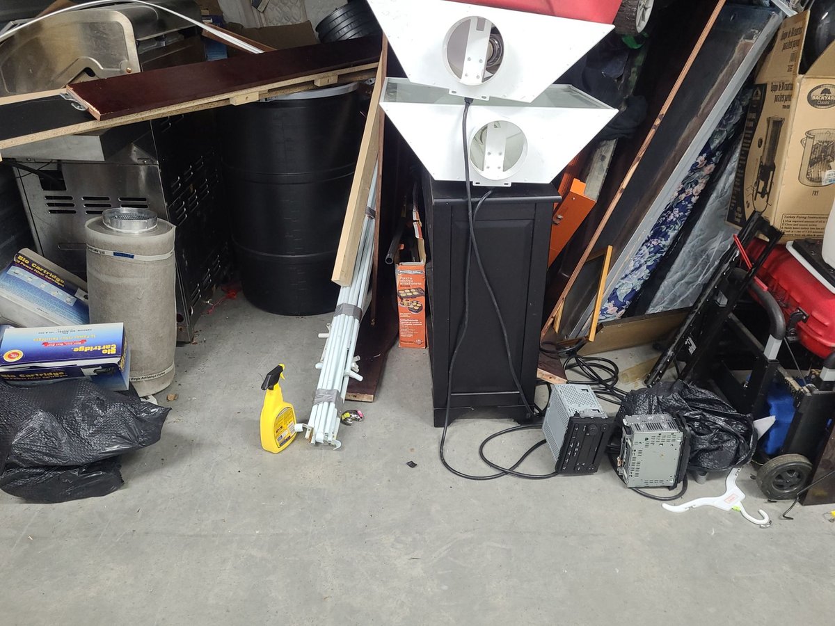 10 x 15 storage unit in Portland, OR