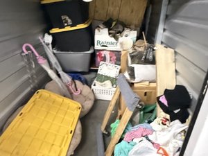 5 x 10 storage unit in Moreno Valley, CA