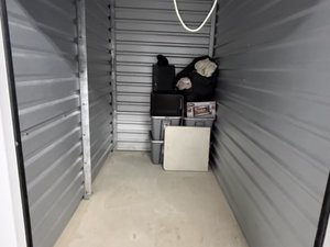 5 x 10 storage unit in Moreno Valley, CA