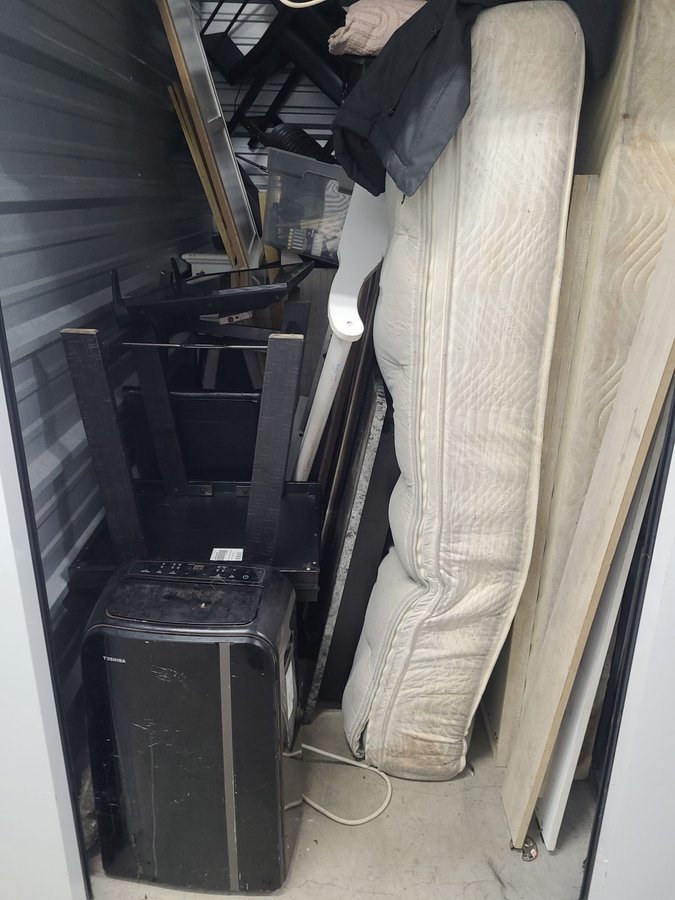 5 x 10 storage unit in Portland, OR