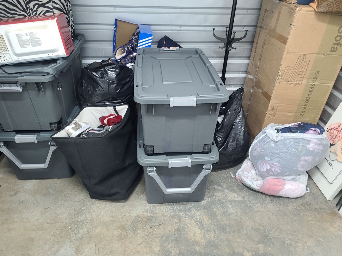 10 x 5 storage unit in Portland, OR